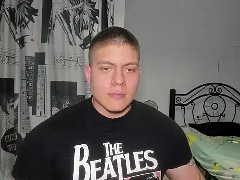 Snapshot of regan_jhonso chatting on 11/29/25, 05:32 regan jhonso online show from 11/29/25, 05:32