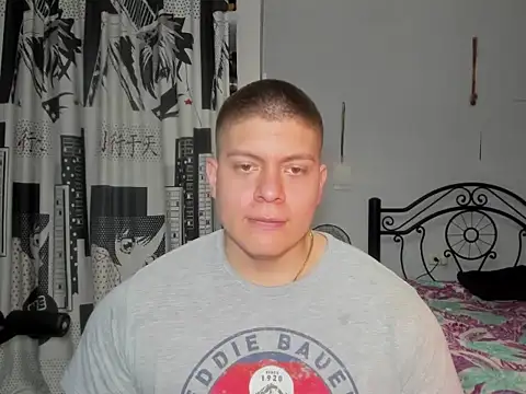 Snapshot of regan_jhonso chatting on 02/22/26, 12:23 regan jhonso online show from 02/22/26, 12:23