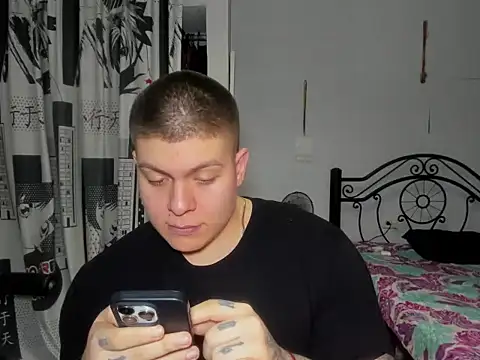 Snapshot of regan_jhonso chatting on 02/24/26, 05:49 regan jhonso online show from 02/24/26, 05:49