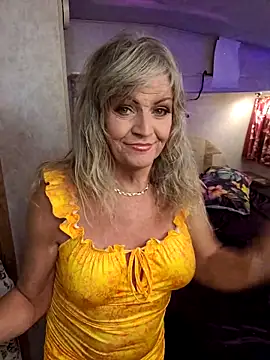 annika lately online show from 11/18/25, 03:34