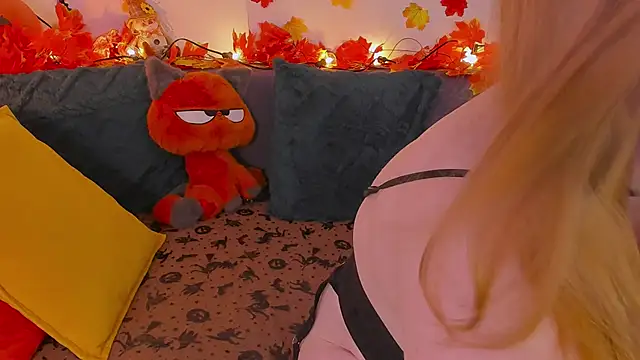 Tori the witch online show from 11/02/25, 08:06