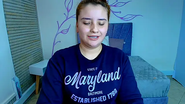 ZaraNolimits  online show from 12/30/24, 06:16