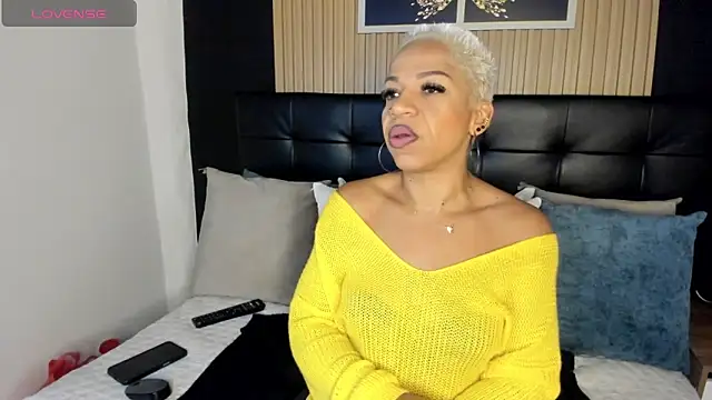 summer night  online show from 02/12/25, 10:56