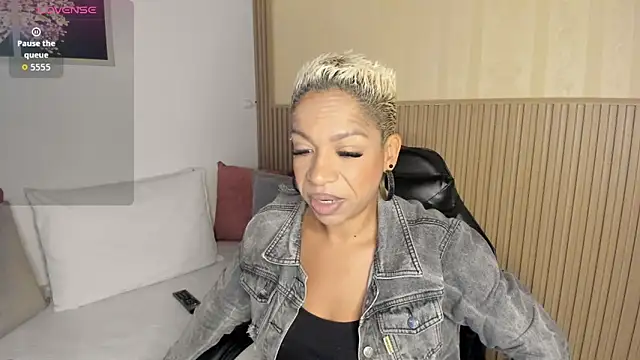 summer night  online show from 11/24/25, 11:32