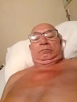 Snapshot of sincuenton24cmts chatting on 12/22/25, 01:13 sincuenton24cmts online show from 12/22/25, 01:13