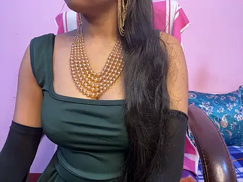 Snapshot of roshni-5 chatting on 03/03/25, 04:35 roshni-5 online show from 03/03/25, 04:35