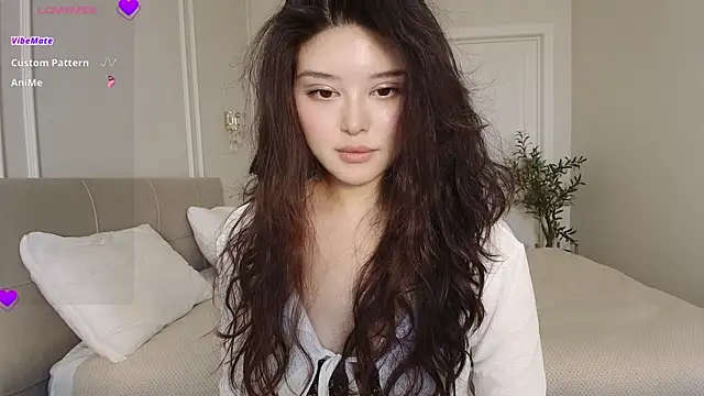 Snapshot of tenderlybaee chatting on 07/30/26, 04:11 tenderlybaee online show from 07/30/26, 04:11