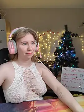 D0nna  online show from 12/18/25, 11:33