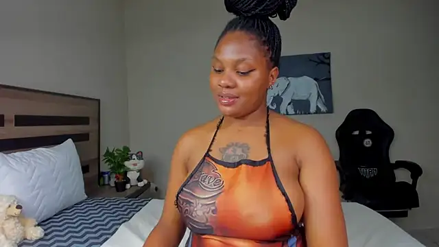 Renee-18 online show from 11/30/25, 08:13