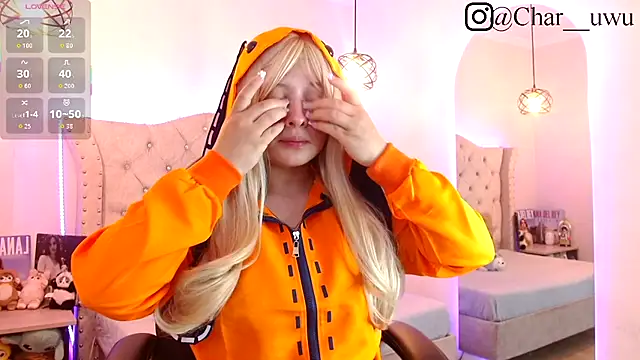 Charlotte Jones   online show from 10/13/25, 11:32