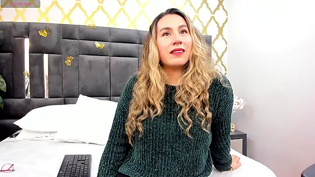 RubbyTaylor online show from 10/21/25, 02:18