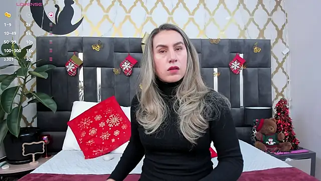 RubbyTaylor online show from 12/17/25, 02:34