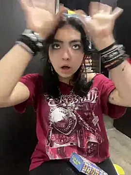 Snapshot of _Gothiccbitch_ chatting on 12/22/24, 07:11  Gothiccbitch  online show from 12/22/24, 07:11