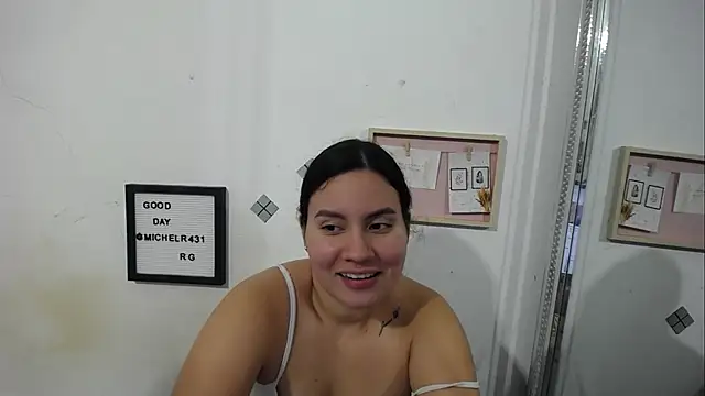 Mia  reys online show from 10/14/25, 02:34