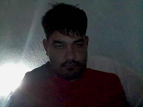 Snapshot of GILBERTHOR92 chatting on 02/11/26, 07:13 GILBERTHOR92 online show from 02/11/26, 07:13