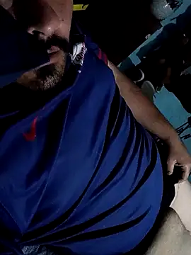 Snapshot of GILBERTHOR92 chatting on 02/25/26, 04:00 GILBERTHOR92 online show from 02/25/26, 04:00