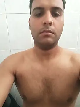 Snapshot of momano265 chatting on 04/05/26, 08:55 momano265 online show from 04/05/26, 08:55