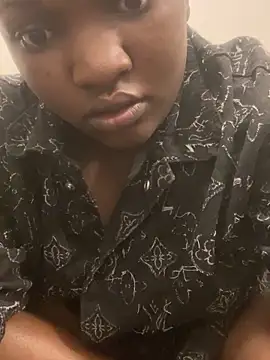 sweet18creamybigpussy online show from 12/15/25, 03:38