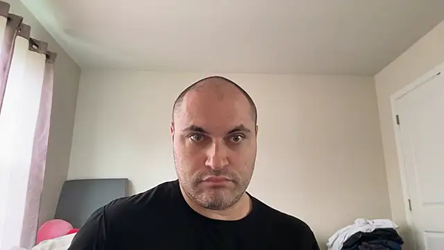 SluggishChase99 online show from 06/08/26, 05:57