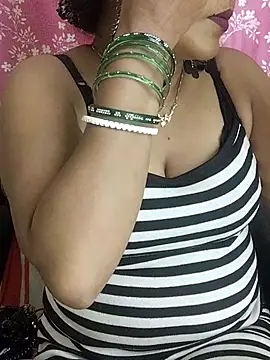 Snapshot of joya_bhabi chatting on 08/06/26, 03:36 joya bhabi online show from 08/06/26, 03:36
