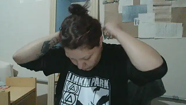 bbyedarling online show from 10/15/25, 12:22