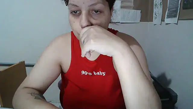 Snapshot of bbyedarling chatting on 02/14/26, 01:57 bbyedarling online show from 02/14/26, 01:57