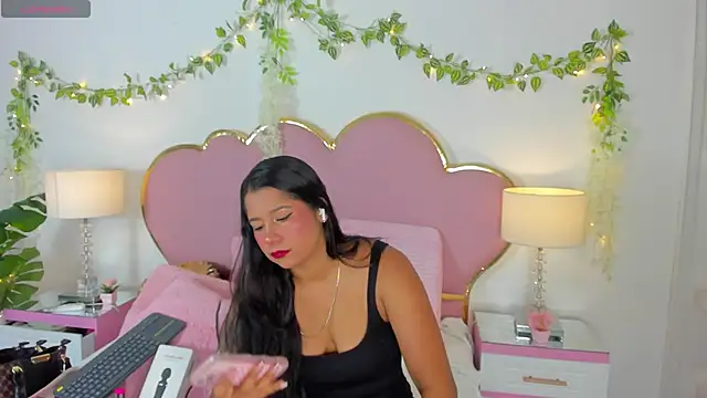 EmmaCrush online show from 09/18/25, 08:55