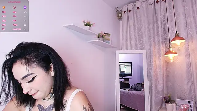 bella-green online show from 12/30/24, 07:11