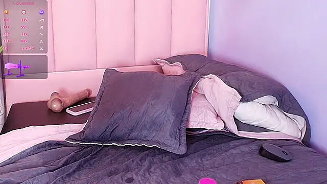 bella-green online show from 03/08/25, 10:24