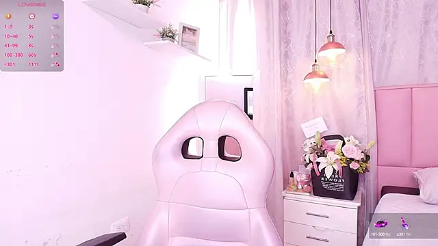 bella-green online show from 03/12/25, 07:06