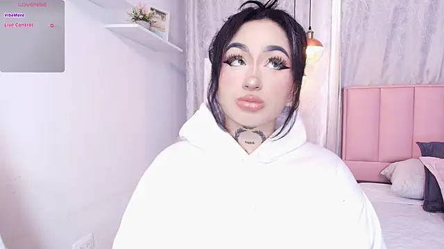 bella-green online show from 03/18/25, 07:10