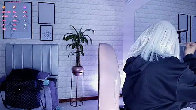 bella-green online show from 09/24/25, 07:06