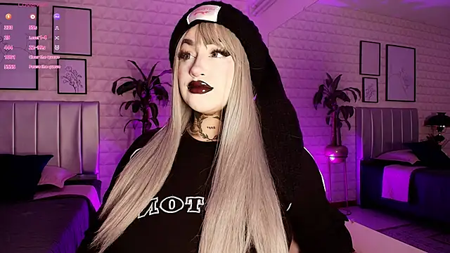 bella-green online show from 09/25/25, 07:06