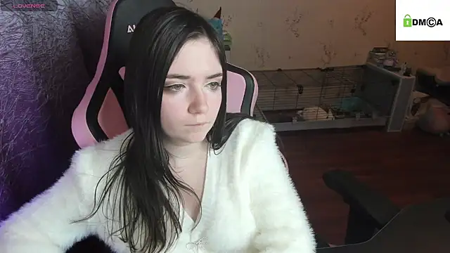 Snapshot of Crazy_forest_fairy chatting on 12/22/25, 10:18 Crazy forest fairy online show from 12/22/25, 10:18