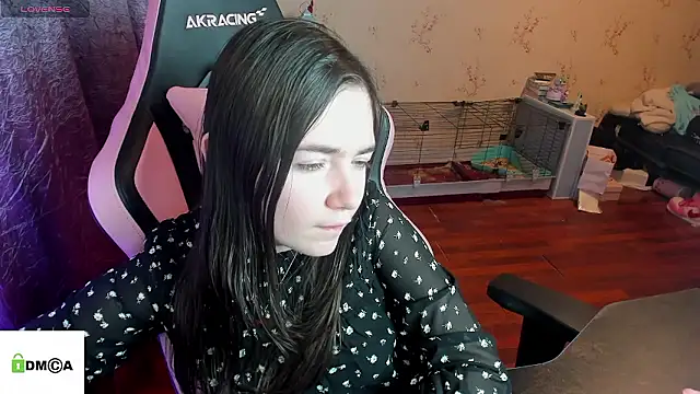 Snapshot of Crazy_forest_fairy chatting on 01/06/26, 02:21 Crazy forest fairy online show from 01/06/26, 02:21