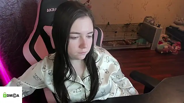 Snapshot of Crazy_forest_fairy chatting on 02/15/26, 10:17 Crazy forest fairy online show from 02/15/26, 10:17