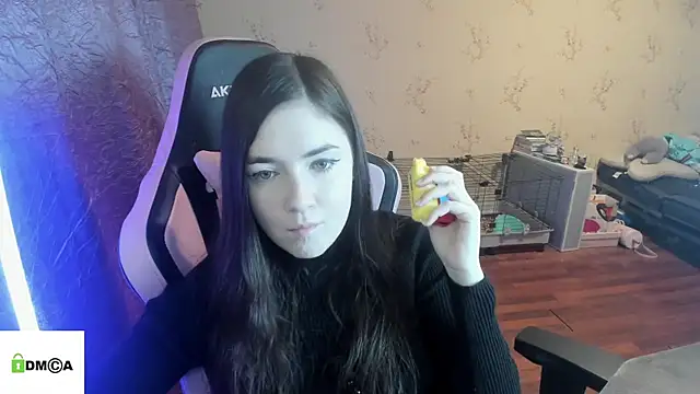 Snapshot of Crazy_forest_fairy chatting on 02/24/26, 10:19 Crazy forest fairy online show from 02/24/26, 10:19