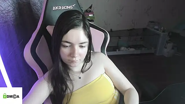 Snapshot of Crazy_forest_fairy chatting on 03/08/26, 02:04 Crazy forest fairy online show from 03/08/26, 02:04