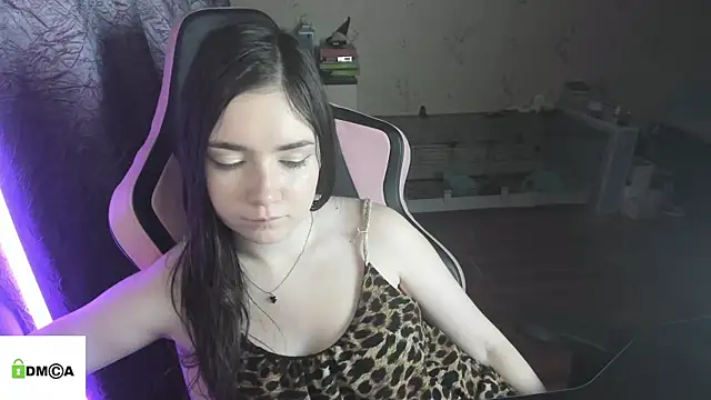 Snapshot of Crazy_forest_fairy chatting on 03/13/26, 03:35 Crazy forest fairy online show from 03/13/26, 03:35