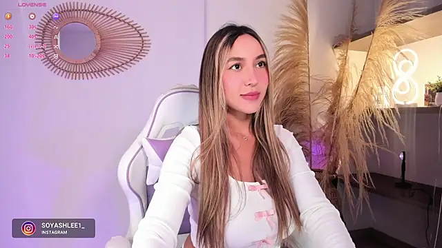 ashley2004 x online show from 09/25/25, 11:41