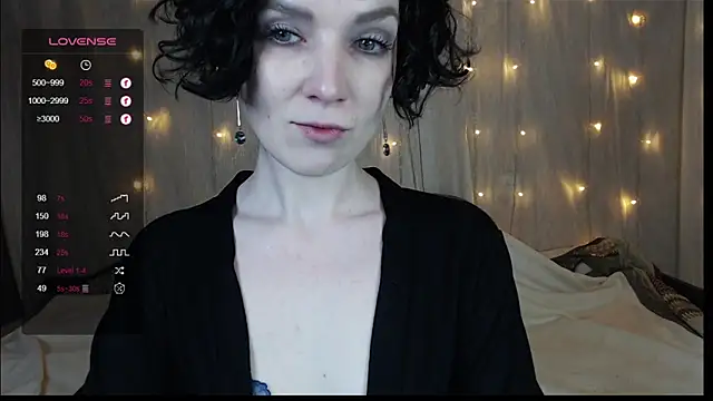 Snapshot of TinaWince chatting on 01/09/25, 05:23 TinaWince online show from 01/09/25, 05:23