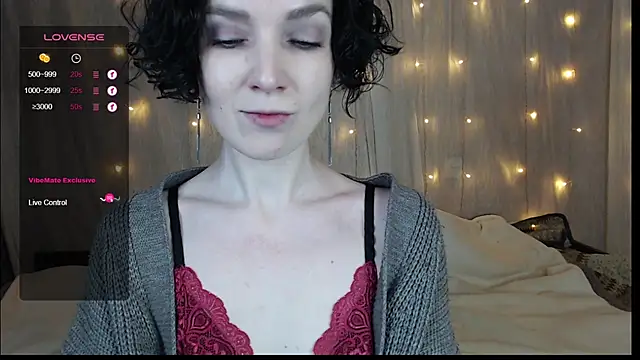 Snapshot of TinaWince chatting on 01/13/25, 05:01 TinaWince online show from 01/13/25, 05:01