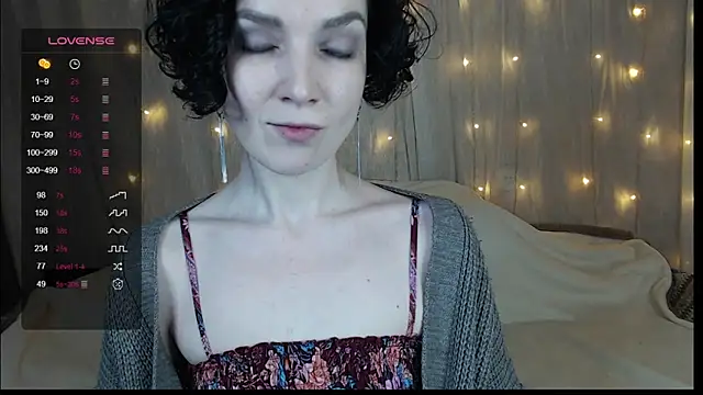 Snapshot of TinaWince chatting on 01/17/25, 05:11 TinaWince online show from 01/17/25, 05:11