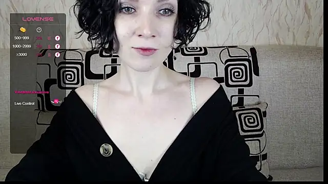 Snapshot of TinaWince chatting on 02/02/25, 05:53 TinaWince online show from 02/02/25, 05:53