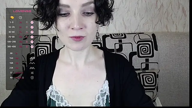 Snapshot of TinaWince chatting on 03/08/25, 05:49 TinaWince online show from 03/08/25, 05:49