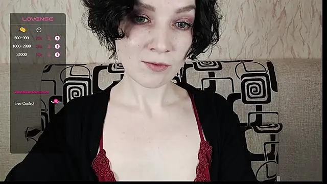 Snapshot of TinaWince chatting on 03/12/25, 06:07 TinaWince online show from 03/12/25, 06:07