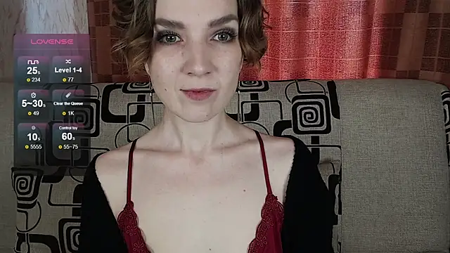 TinaWince online show from 05/07/26, 04:51