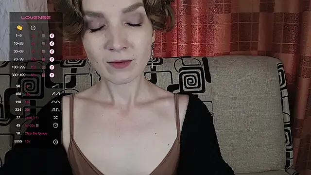 TinaWince online show from 06/19/26, 04:50