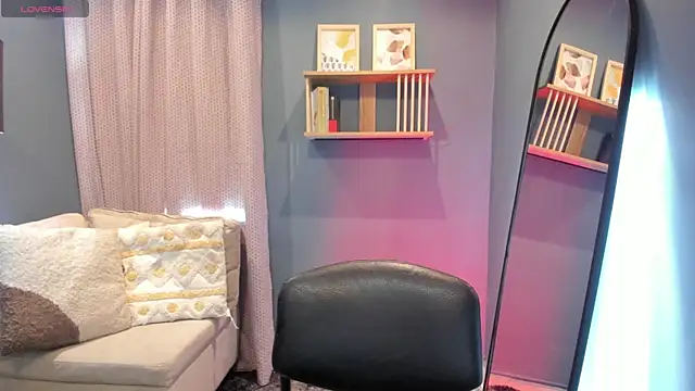  alaiasmile  online show from 06/12/26, 07:35