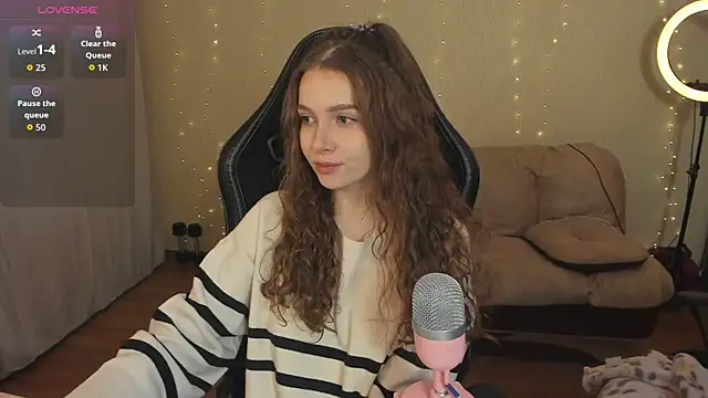 Kami kam online show from 12/14/25, 09:19